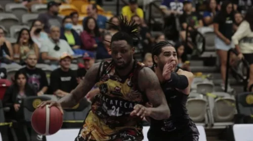 Fuerza Regia pone contra la pared a Mineros, se impone 106 a 99