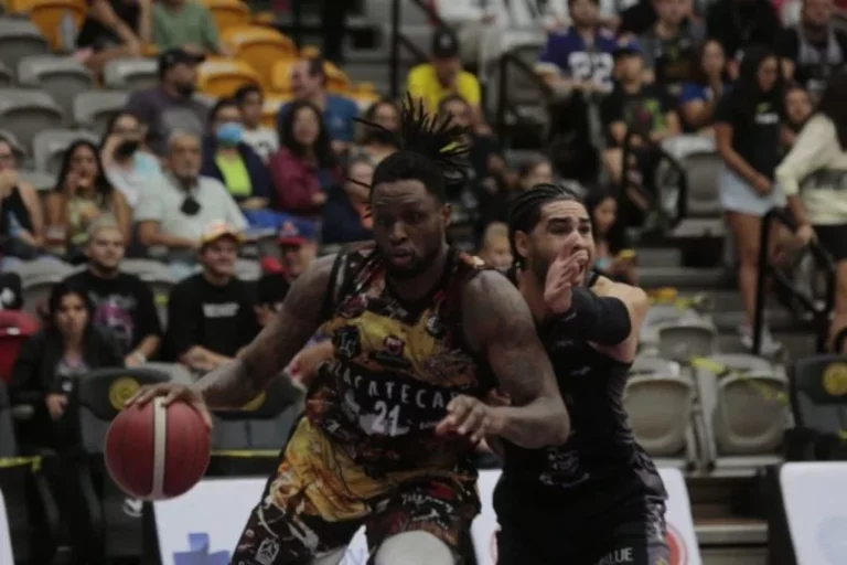 Fuerza Regia pone contra la pared a Mineros, se impone 106 a 99