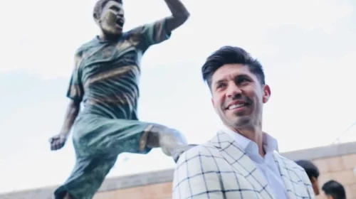 Oribe Peralta y su “Hermoso” homenaje en Torreón