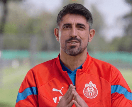 Lee más sobre el artículo Veljko Paunovic y su emocional despedida de Chivas