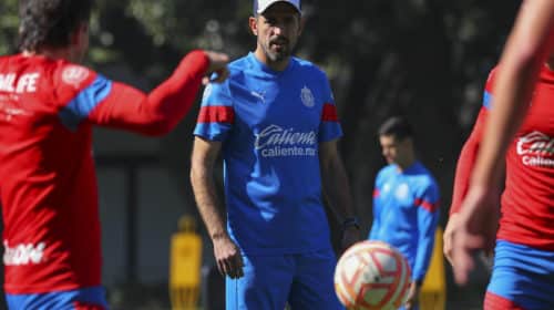 Chivas hace oficial la renuncia de Veljko Paunovic