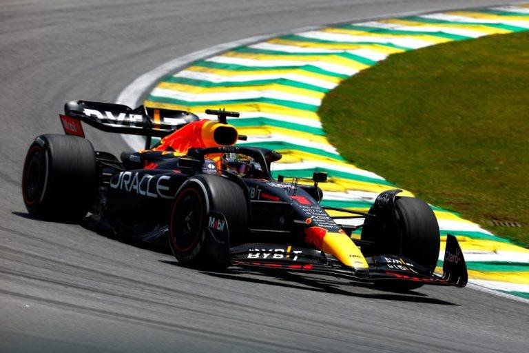 F1: Checo Pérez acaricia el tiempo más rápido en la P2 de Brasil 1 Checo Pérez acaricia el tiempo más rápido en la P2 de Brasil