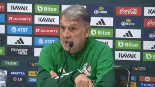 Martino esperará a Raúl Jiménez y Tecatito Corona hasta el último día