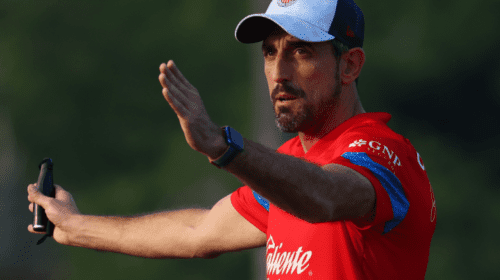 Chivas continúa con pretemporada en Barra de Navidad