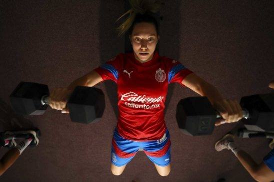 Chivas Femenil continúan con pretemporada en Manzanillo