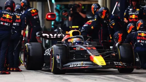 F1: Checo Pérez y su conmovedor mensaje en la UDEM
