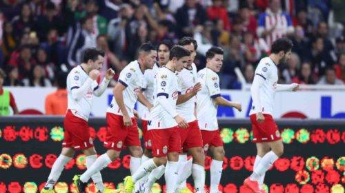 Chivas vence 1-0 al Atlas en el Clásico Tapatío y sigue invicto