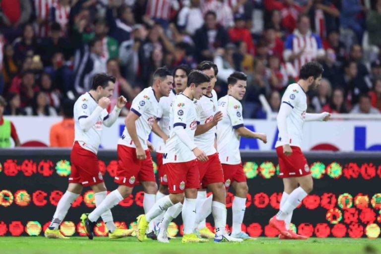 Liga MX: Chivas derrota 1-0 al Atlas en el Clásico Tapatío y sigue invicto 1 Chivas vence 1-0 al Atlas en el Clásico Tapatío y sigue invicto