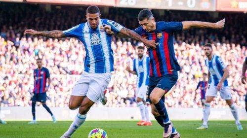 Barcelona y Espanyol igualan 1-1 en accidentado derbi