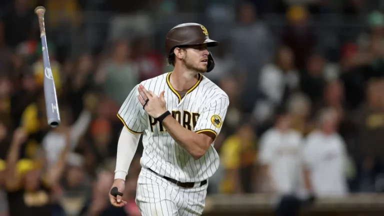 Wil Myers deja a los Padres y firma con los Cincinnati Reds