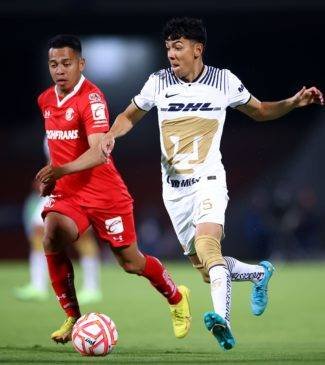 Pumas y Toluca empatan en el debut de Rafa Puente