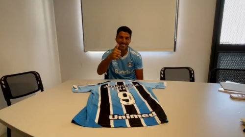 Luis Suárez firma por dos años con el Gremio de Brasil