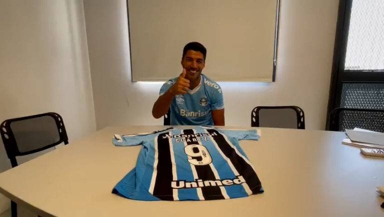 Luis Suárez firma por dos años con el Gremio de Brasil 1 Luis Suárez firma por dos años con el Gremio de Brasil