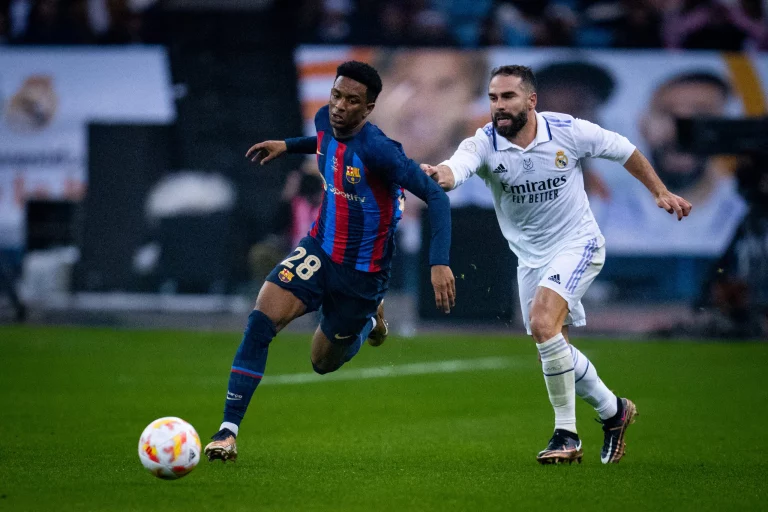Barcelona aplasta al Real Madrid 3-1 y gana la Supercopa