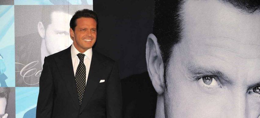 Luis Miguel y Paloma Cuevas tienen un romance, asegura revista española del corazón