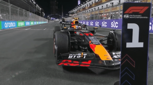 Checo Pérez gana el Gran Premio de Arabia Saudita