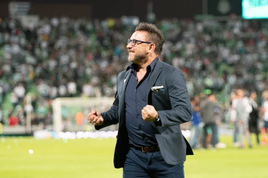 Antonio Mohamed fue sancionado un partido.