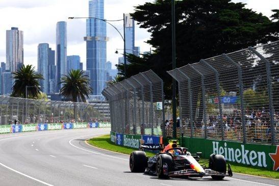 Max Verstappen dominó la práctica 1.
