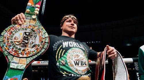 Saúl Canelo Álvarez, campeón mundial de boxeo.