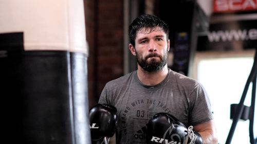 John Ryder tiene marca de 32-5.