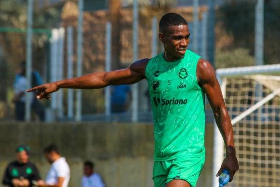 Félix Torres ya reportó con el equipo.