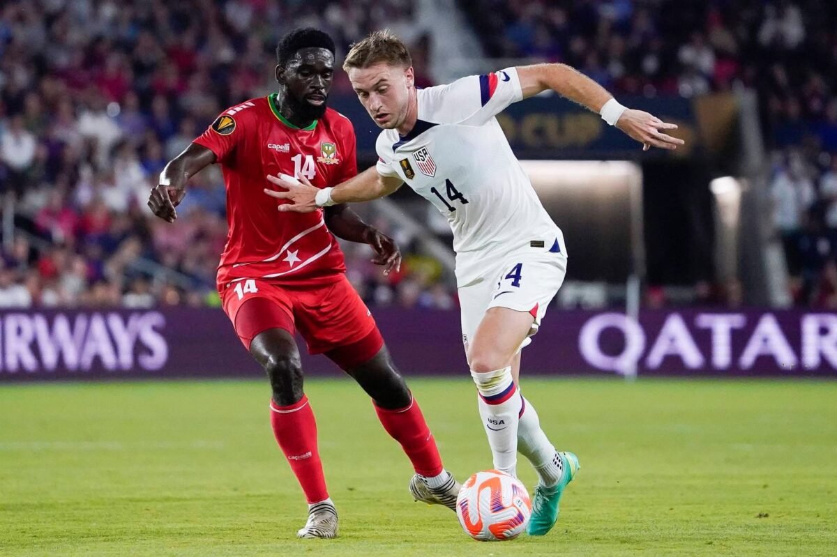 Estados Unidos es el nuevo líder del Grupo A en la Copa Oro.