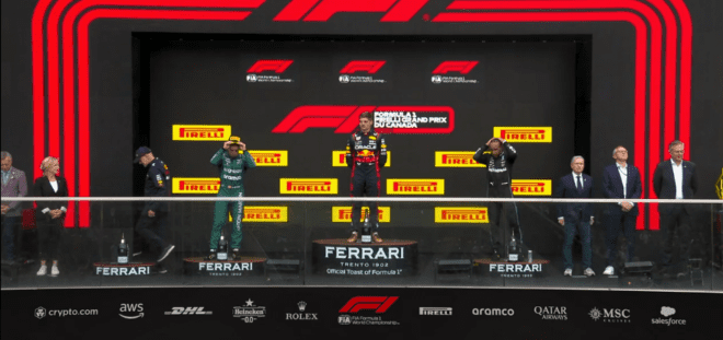 Max Verstappen ganó la carrera, Fernando Alonso fue segundo y Lewis Hamilton tercero.