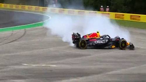 Checo Pérez pierde el control e impacta su auto en Hungría.