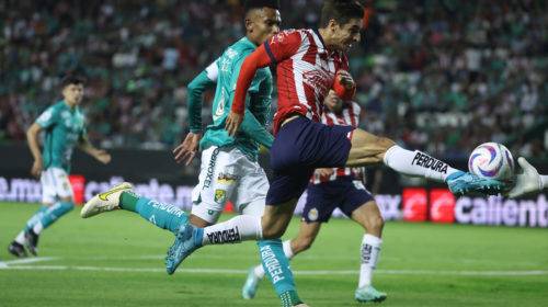 Chivas sumó su primer triunfo del torneo.