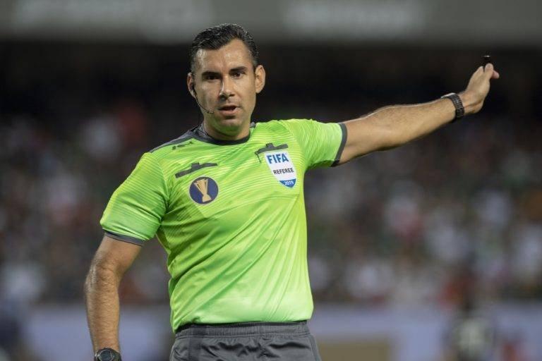 Mario Escobar dirigirá el partido entre México y Jamaica.