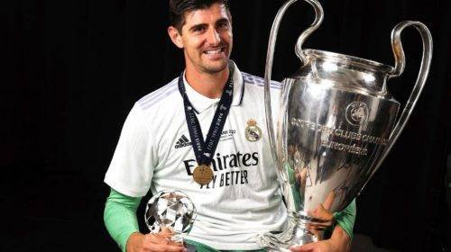 El Real Madrid informó que Courtois será operado.