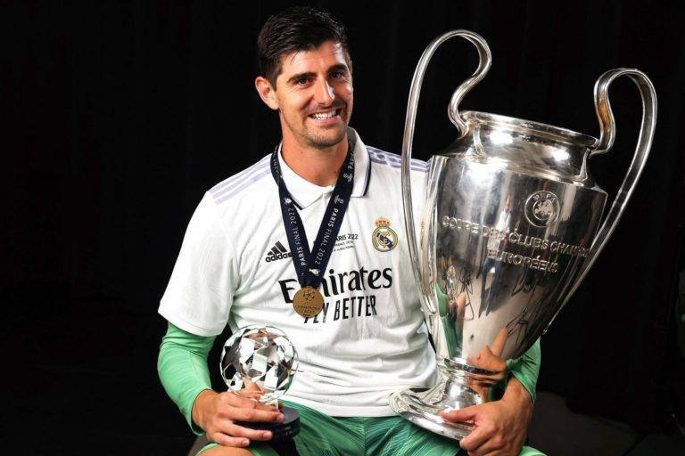 El Real Madrid informó que Courtois será operado.