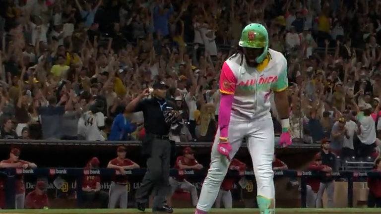 Tatis Jr. pegó su cuadrangular 20 de la temporada.