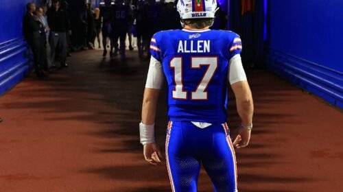 Josh Allen lanzó para más de 300 yardas con 2 anotaciones. (Bills).
