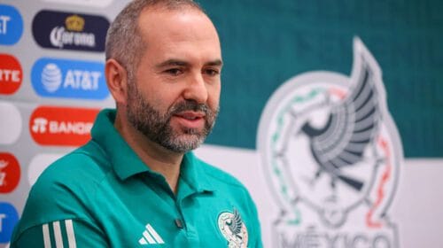 Pedro López, entrenador de la Selección Femenil Mexicana.