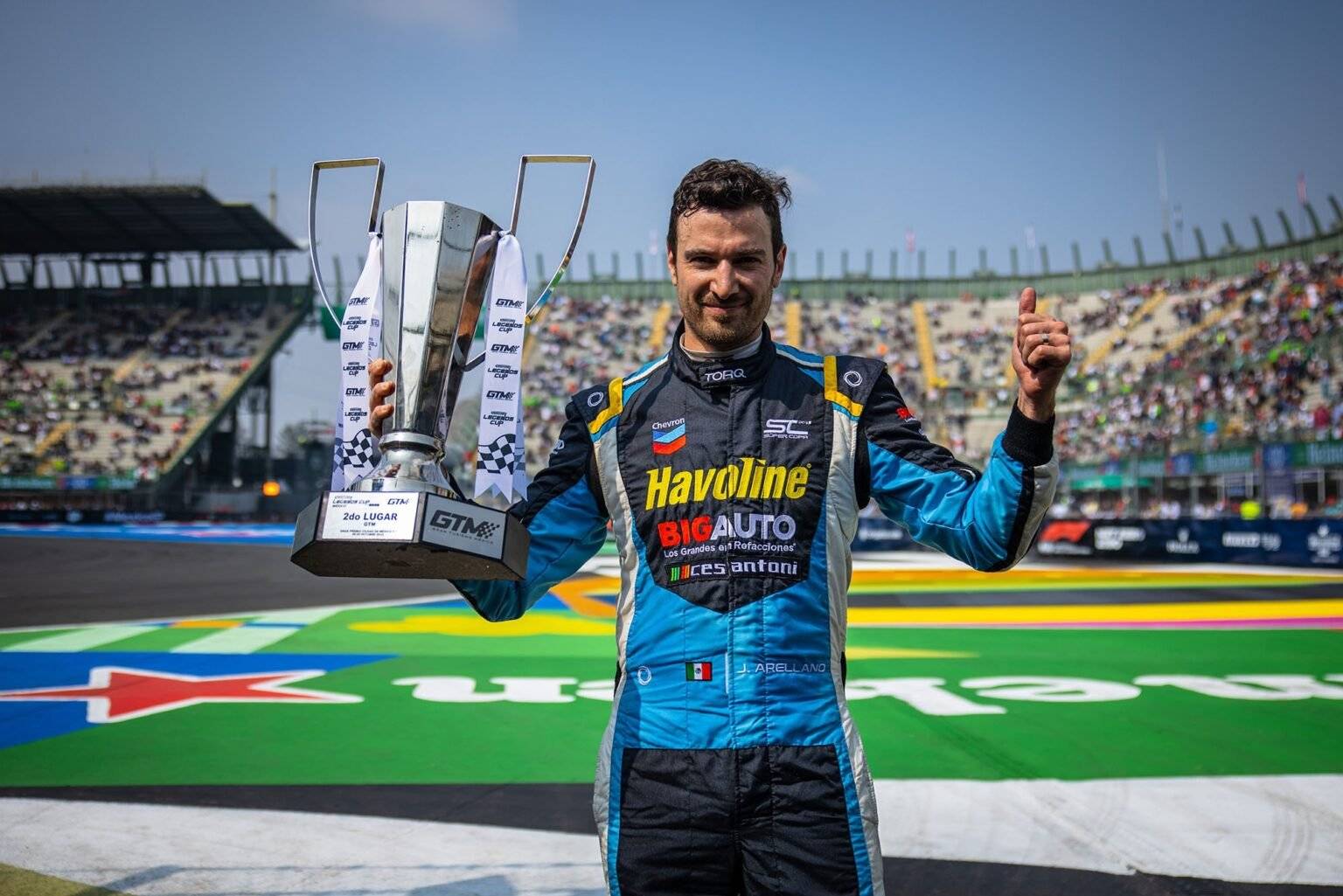 José Arellano confía en salir con la victoria.