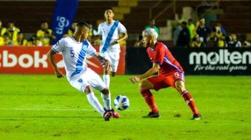 Panamá aprovechó la expulsión y goleó a Guatemala.