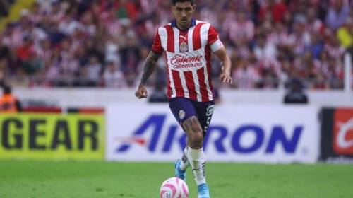 Chivas fue goleado por Tigres 4-0 en el Estadio Jalisco.