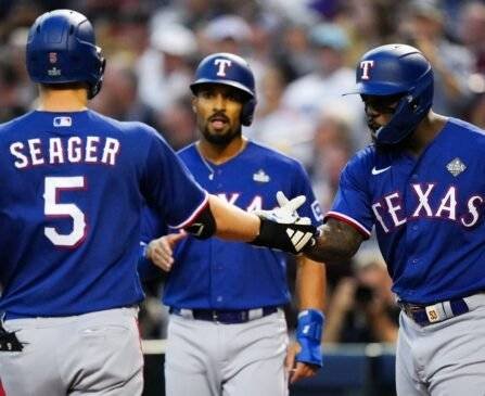 Seager conectó un cuadrangular de dos carreras para los Rangers.