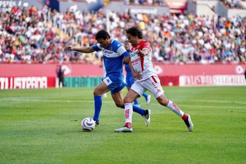 Leyendas del Necaxa caen 1-0 con Football Stars con gol de Trezeguet 1 Da Trezeguet triunfo a equipo de estrellas sobre Leyendas del Necaxa