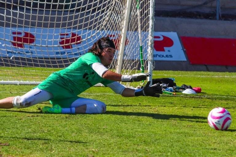 Carlos Acevedo, portero del Santos Laguna.