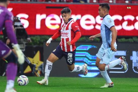 Lee más sobre el artículo Chivas derrota 1-0 al Cruz Azul y lo elimina de la liguilla