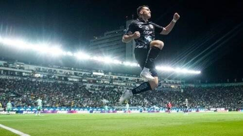 Federico Viñas marcó el tercer gol del León.