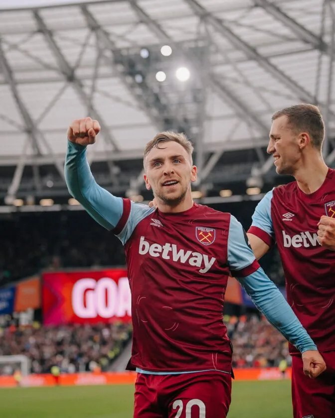 Jarred Bowen anotó para el WEST HAM de EDSON ÁLVAREZ.