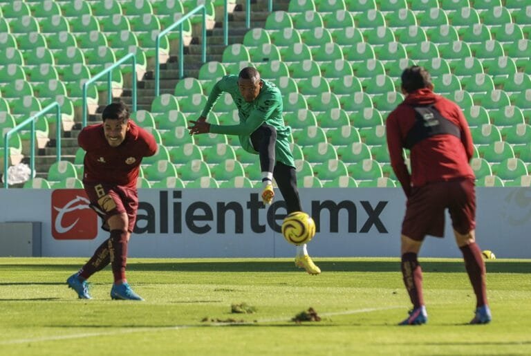 HAROLD PRECIADO jugó ante los MINEROS.