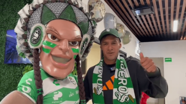 Lee más sobre el artículo Santiago Núñez llega a Torreón para reportar con Santos Laguna