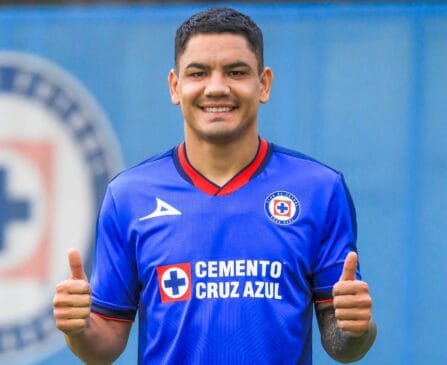 Lee más sobre el artículo Toro Fernández es oficialmente jugador del Cruz Azul