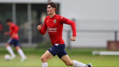 ARMANDO GONZÁLEZ, promesa de las CHIVAS.