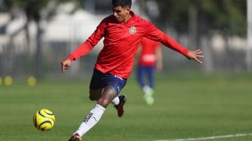 ERICK GUTIÉRREZ marcó por las CHIVAS.