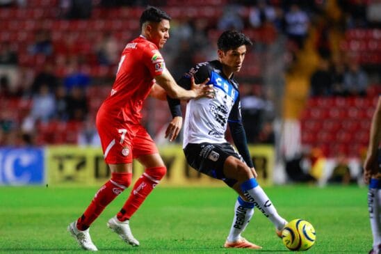 Lee más sobre el artículo Jornada de Mitad de Semana en la Liga MX: Duelos y Transmisiones
